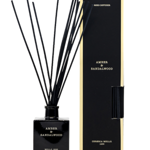 Borostyánkő és Szantalfá pálcika